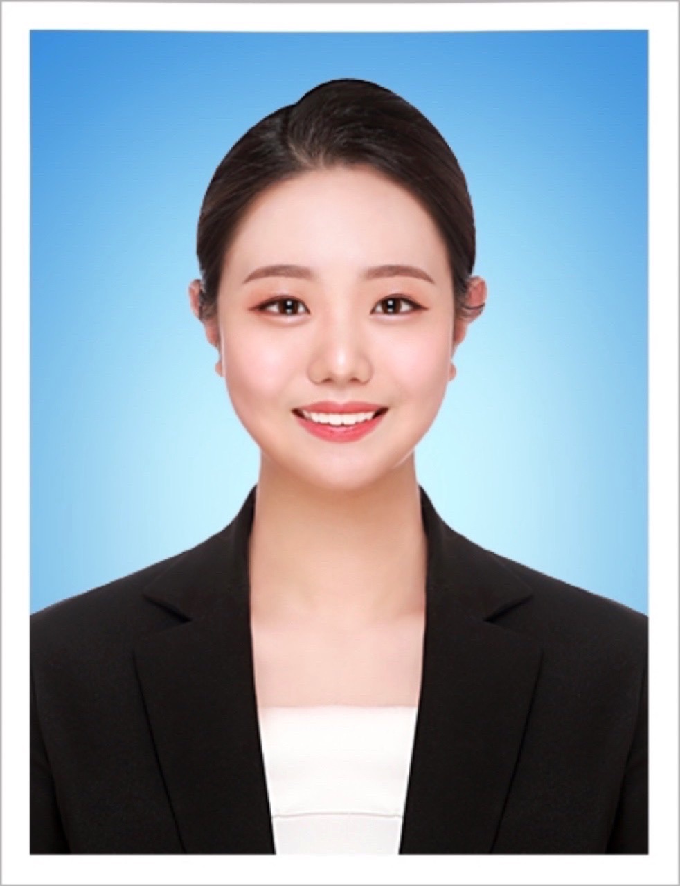 경희의료원_민유나 증명사진.jpg